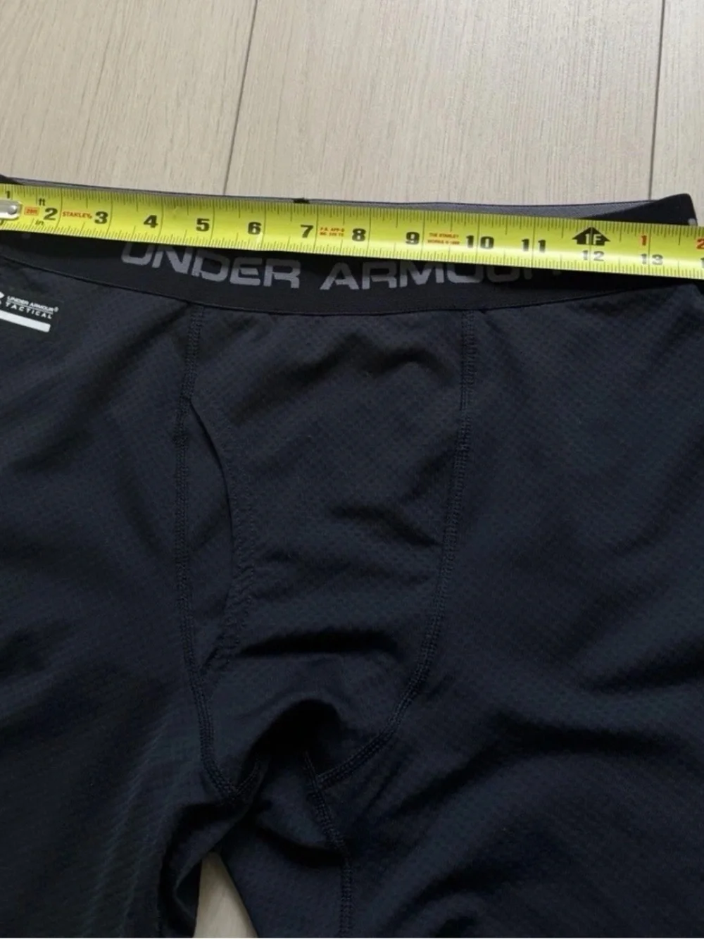 Under Armour Men’s Black Compression Base Layer Leggings